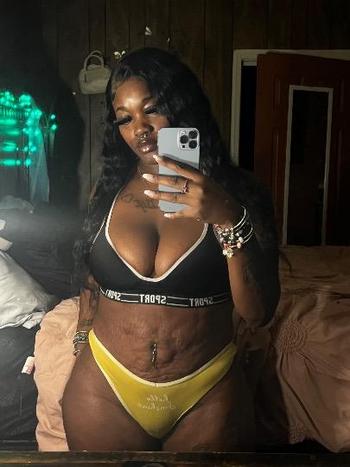 Shanell, 24  female escort, Albany