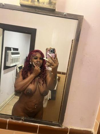 Shanell, 21  female escort, Albany