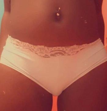 2292970920, female escort, Albany